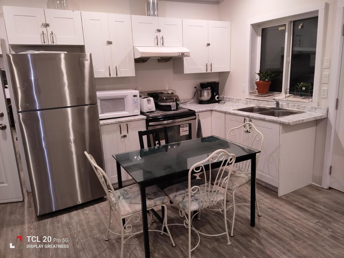 Saanich Sweet House B&B المظهر الخارجي الصورة
